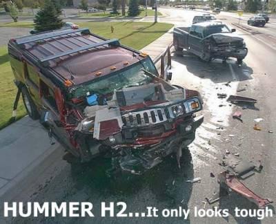 2005_04_07_104637_hummer_nasty_crash